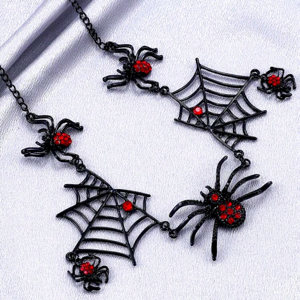🕷️😬🕷️ SCARY❗️ BLACK WITH RED RHINESTONES SPIDER WEB NECKLACE❗️